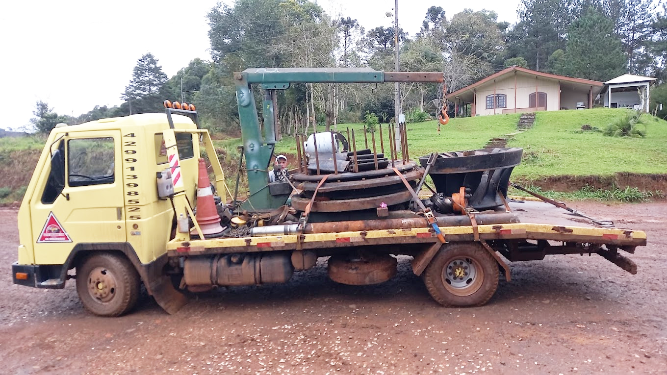 Atendimento emergencial de guincho na BR-277
